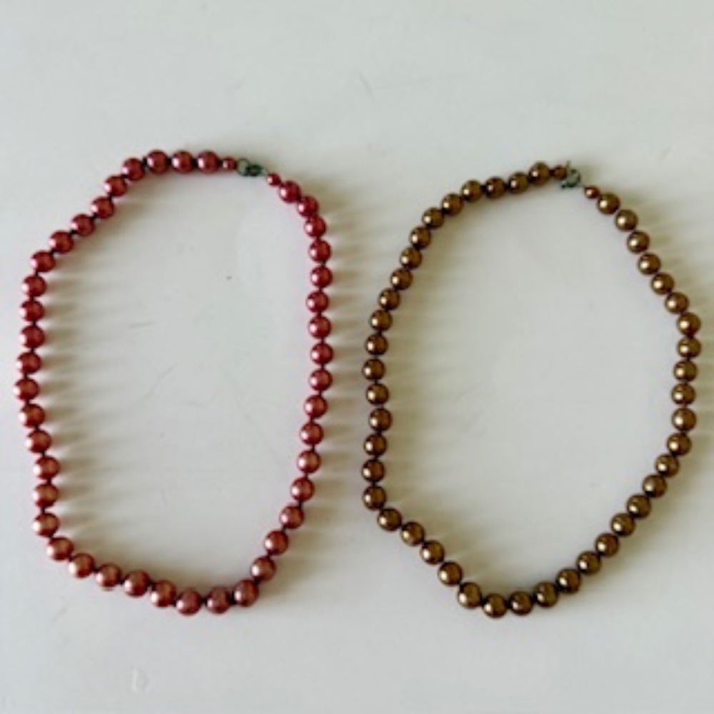 set of 2 Vintage faux coloured pearl necklaces